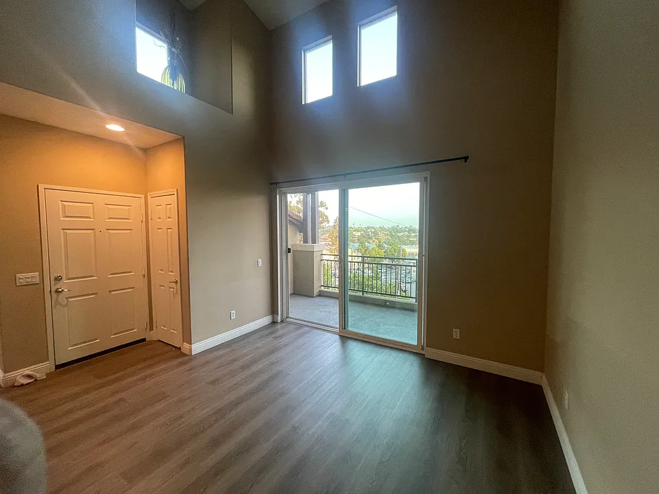 5449 Soho View Ter