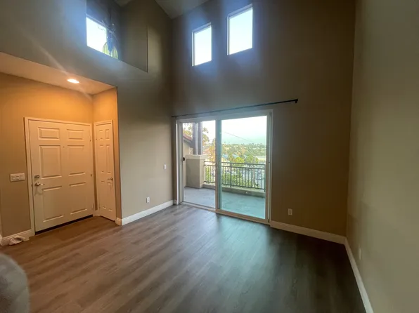 5449 Soho View Ter, San Diego, CA 92105