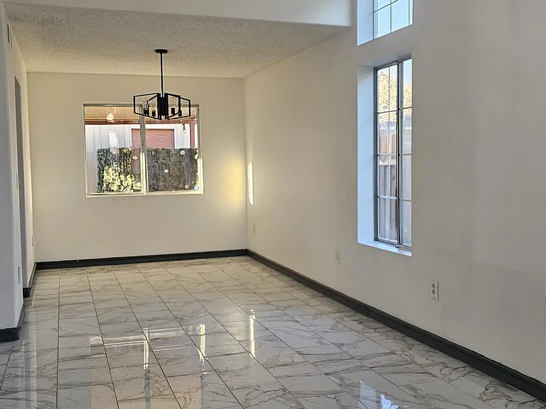 2229 Goldhill Way — Photo 3