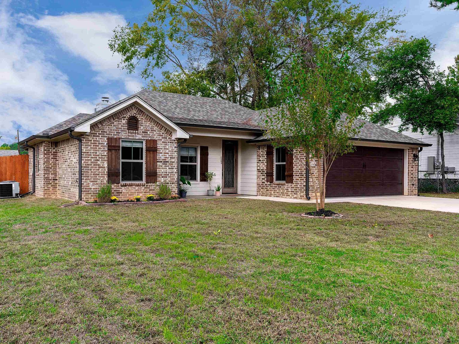 1303 N Olive St, Gladewater, TX 75647 MLS 23014509 Zillow