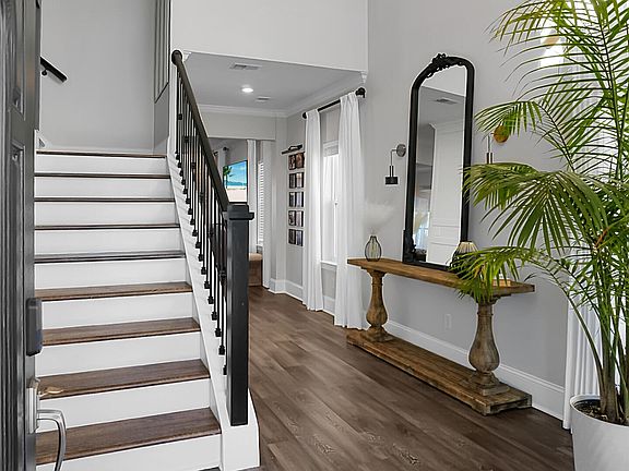 4th image of 525 Dunswell Dr