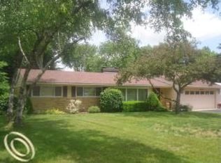 24250 N Le Bost Dr, Novi, MI 48375