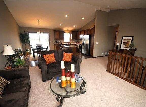 5th image of 8603 Tessman Court