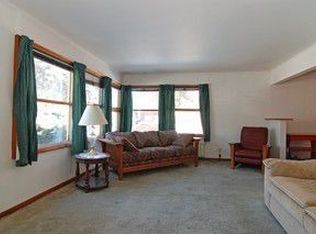 9311 S 52nd Ave, Oak Lawn, IL 60453