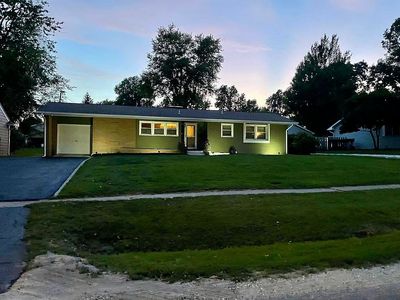 319 S Jackson St, Pittsfield, IL, 62363