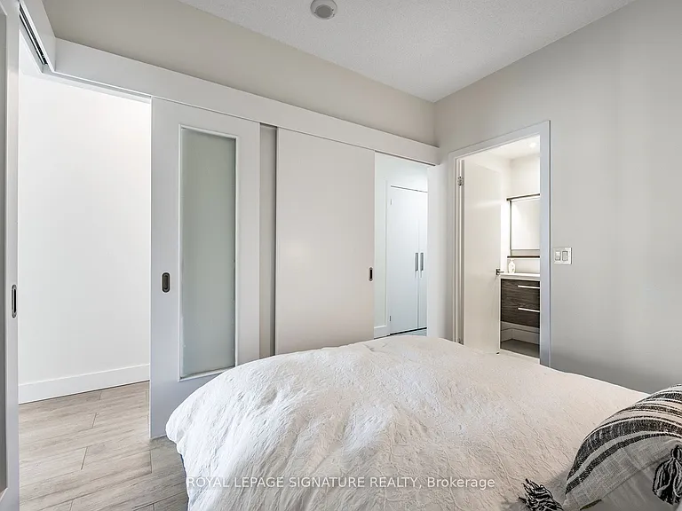 218 Queens Quay W #2303 — Photo 17