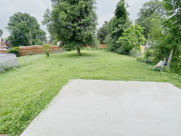 1536 Douglas St NE — Photo 31