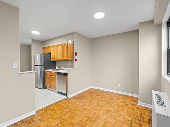 1225 Kennedy Boulevard image 9 of 19