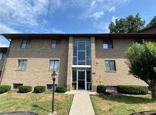 406 Piper Ln, Butler, PA 16001