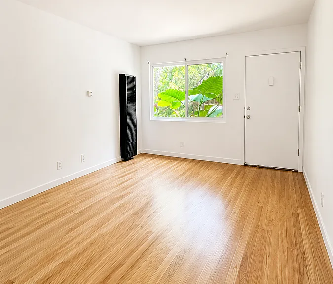 114 S Rampart Blvd #3 — Photo 1