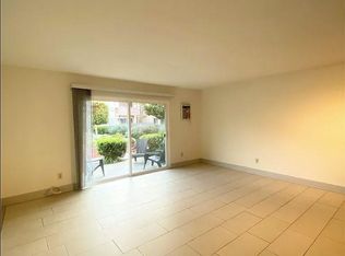 5585 E Pacific Coast Hwy UNIT 105, Long Beach, CA 90804