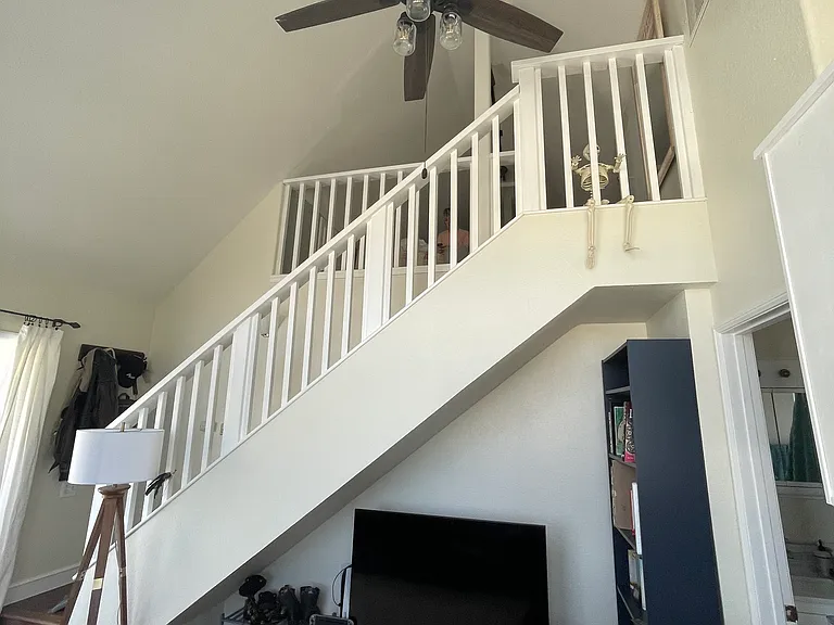 215 S Harwood St #A — Photo 6