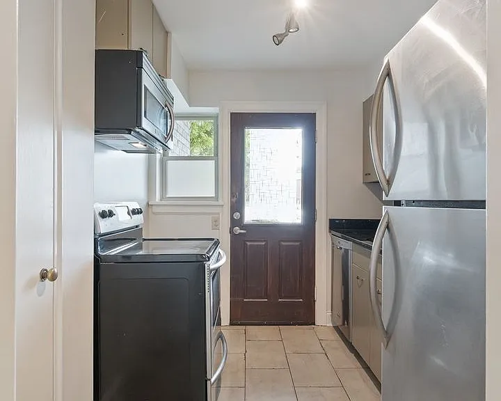 512 Chesterfield Ave #C7 — Photo 12