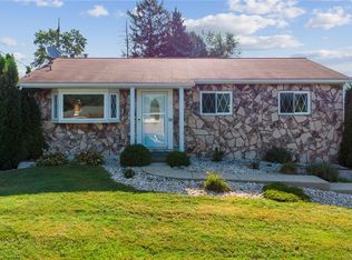 16 Dolly Ave, Jeannette, PA