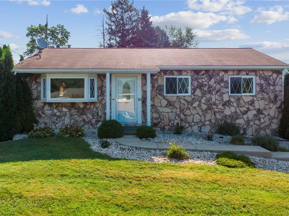 16 Dolly Ave, Jeannette, PA 15644