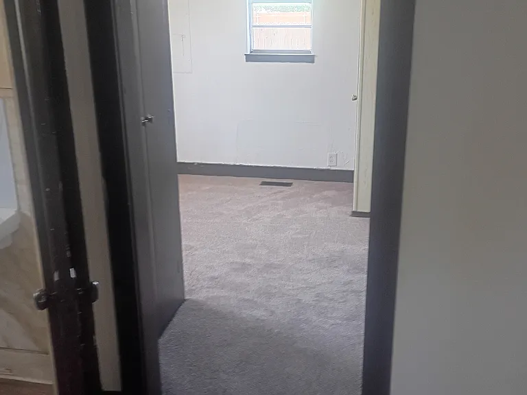 312 NW 2nd St — Photo 14