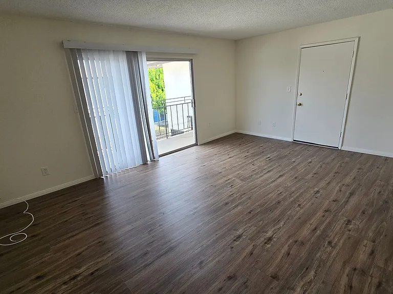 12350 Deana St — Photo 4