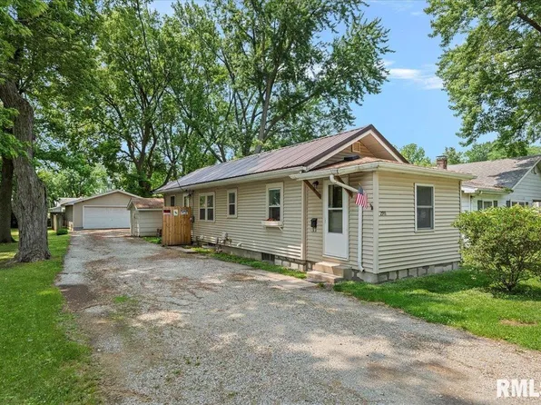 2911 S 13th St, Springfield, IL 62703