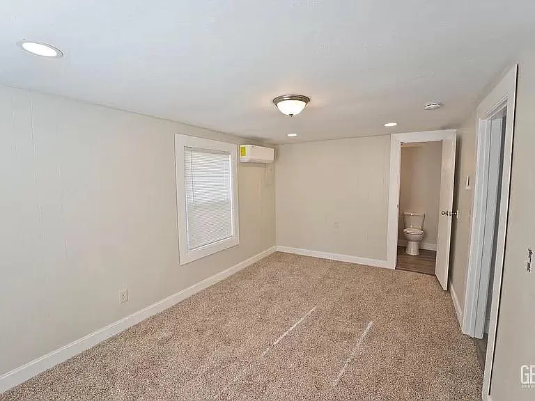 600 1/2 Buchanan St — Photo 7
