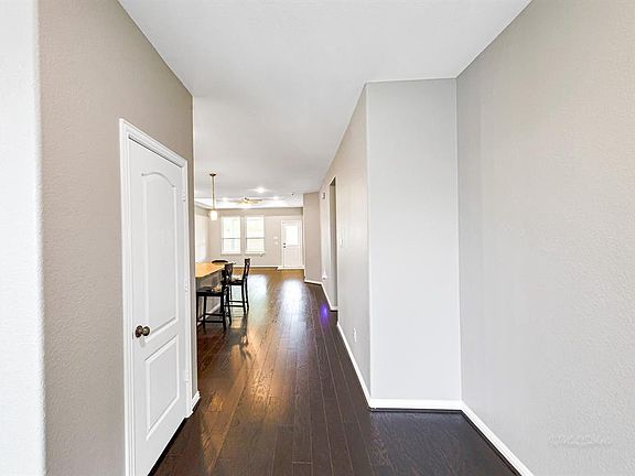 4th image of 7907 Royal Palm Drive