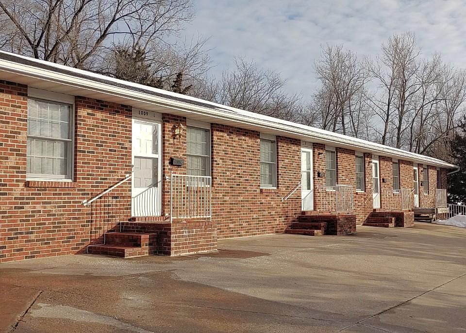 1st image of 1009 Northeast Dr