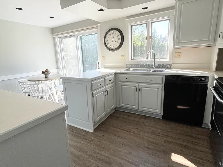 24 Winn Rd — Photo 4