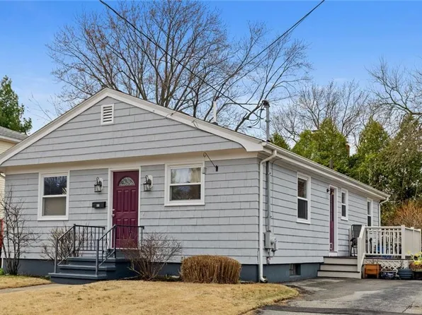 65 Marion Ave S, Cranston, RI 02905