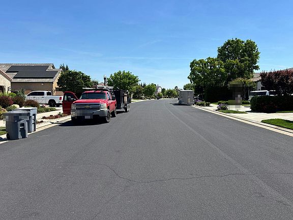 4th image of 3702 Everglade Ave