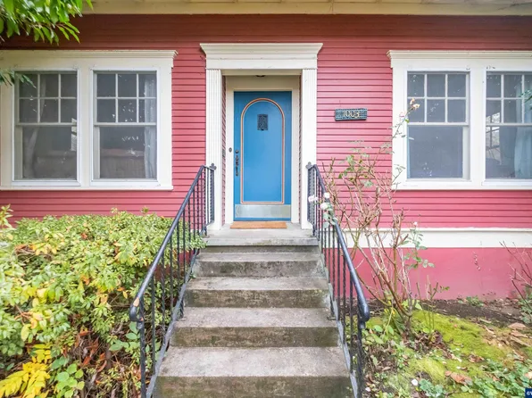 1003 SW 10th St, Corvallis, OR 97333