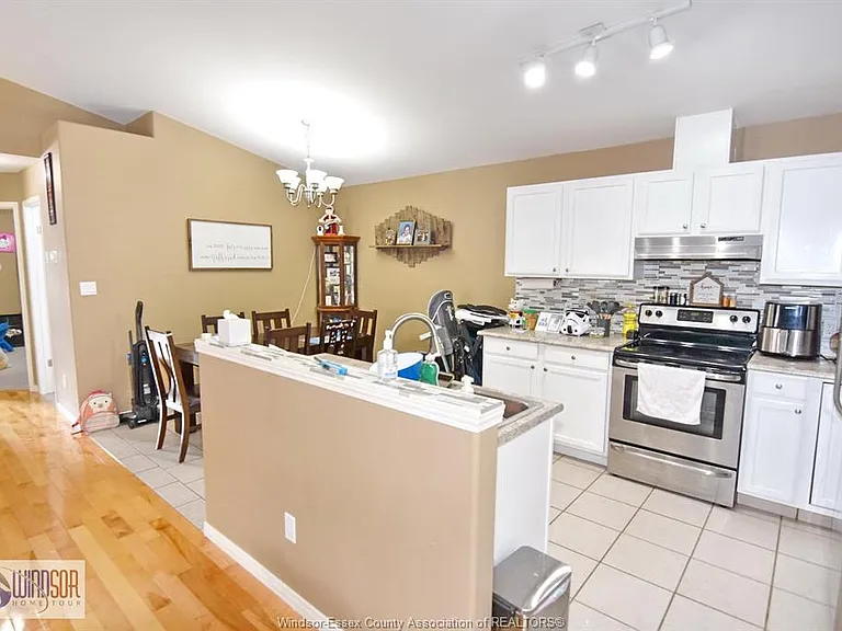 1003 Silverdale Dr #UPPER — Photo 25