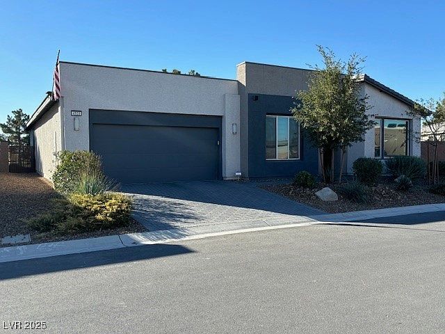 4521 E Cactus Canyon Dr