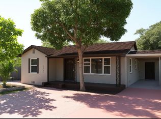 1037 W 30th St, Riviera Beach, FL 33404