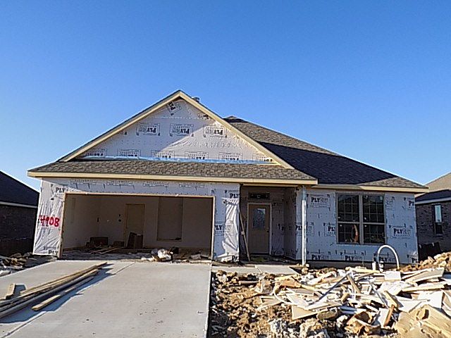 1st image of 4908 Lake Park Dr