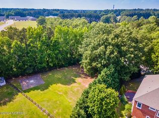 100 Caversham Rd, Greenville, NC 27858