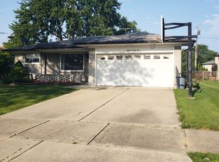 1831 Hempstead Dr, Troy, MI 48083