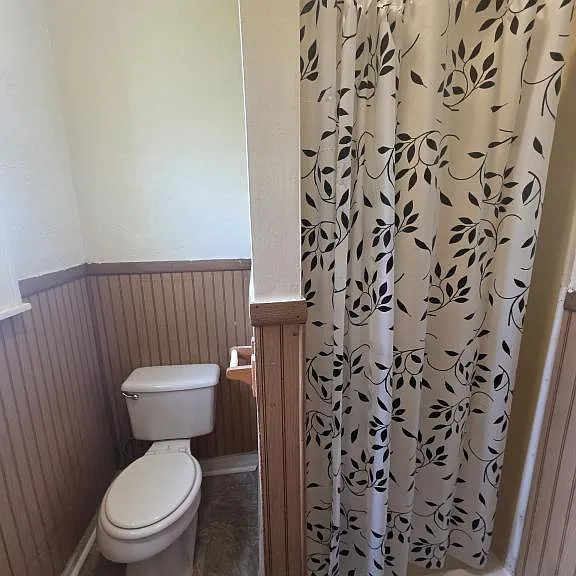 1027 S Bell St — Photo 12