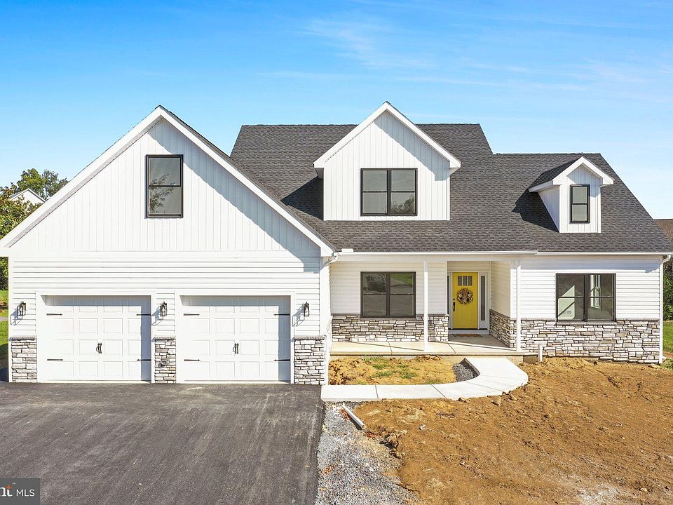 1st image of 1893 Farmall Dr