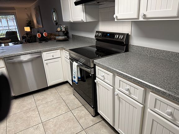 3rd image of 30 Inlet Harbor Rd APT 205