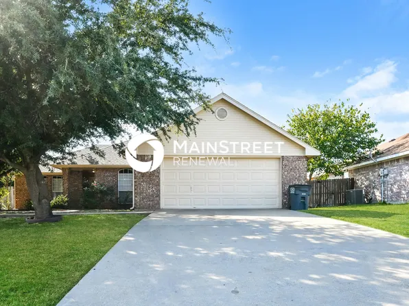 402 Tara Ln, Red Oak, TX 75154