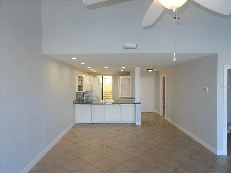 2775 Kipps Colony Dr S #304 — Photo 8