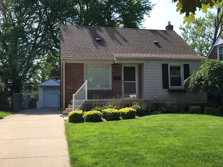 3215 Ferris Ave — Photo 1