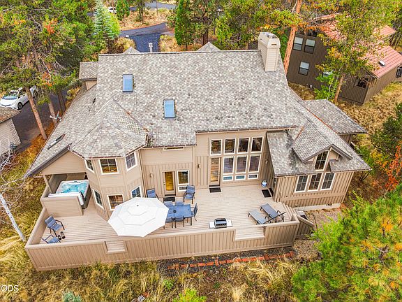 3rd image of 57620 Holly Ln