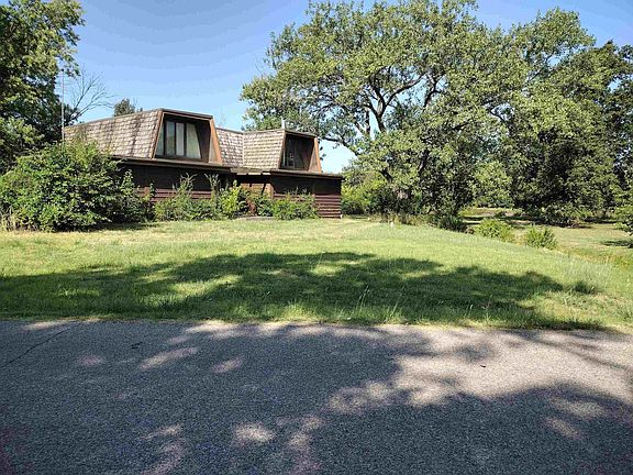 2nd image of 1401 S Hornecker Dr