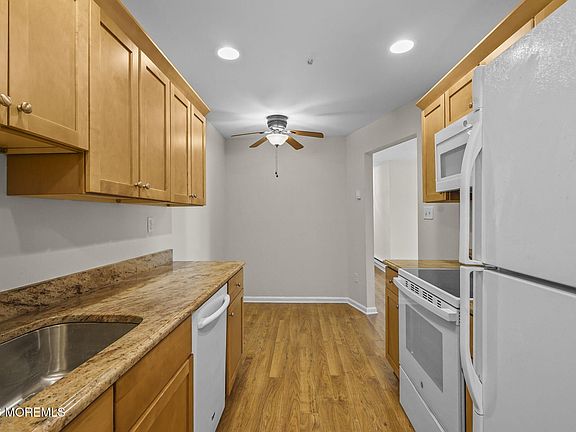 3rd image of 78 Overlook Way #E