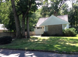 52 Tamaques Way, Westfield, NJ 07090