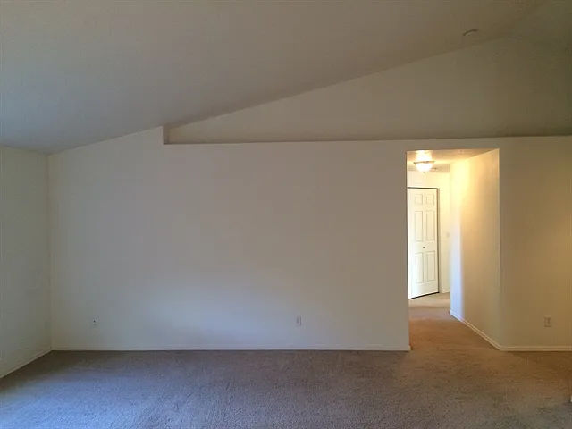 3 bed, 2.0 bath, 1326 sqft, $2,275 — Photo 4