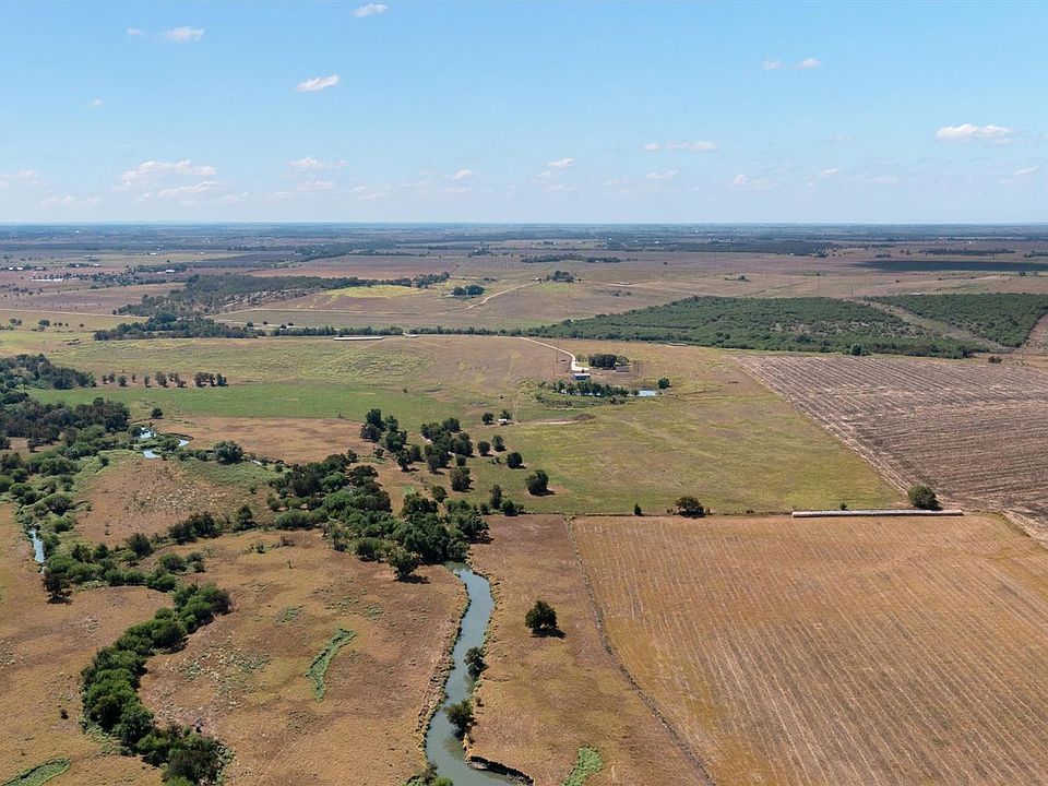 1st image of 600 County Road 447