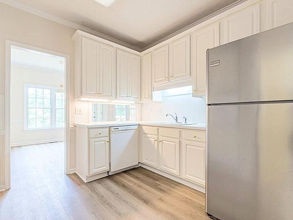 5th image of 2947 Kingstream Dr