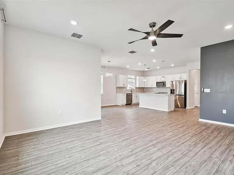 13144 Peachleaf Ave — Photo 19