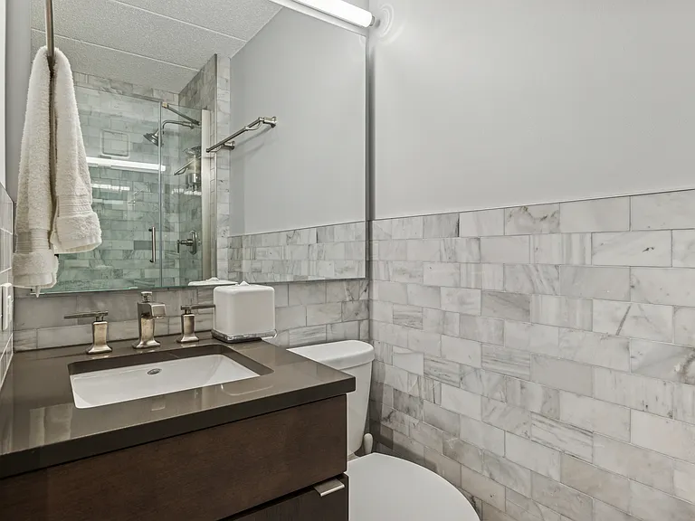 630 Vernon Ave #10 — Photo 11
